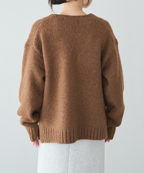 PUAL CE CIN（ピュアルセシン）の「アルパカ混深Vネックニットプルオーバー（ニット/セーター・レディース・ブラック/キャメル/オレンジ・FREE）」の9枚目の写真