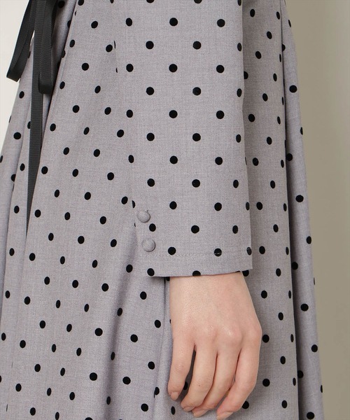WILLSELECTION（ウィルセレクション）の「ドットフロッキーフレアワンピース（ワンピース・レディース・グレー系その他/ブラック系その他・FREE）」の8枚目の写真