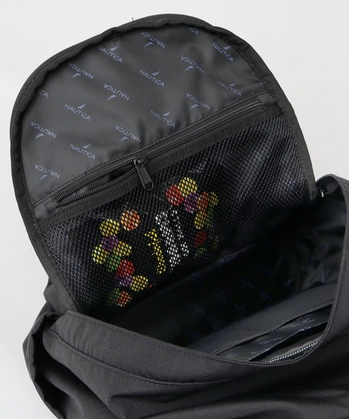 NAUTICA(ノーティカ)の「8ポケット 大容量 ミリタリー デイパック バックパック ミニポーチ付き A4・PC収納対応(バックパック/リュック・メンズ・ブラック・FREE)」の12枚目の写真