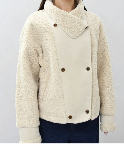 31 Sons de mode（トランテアン　ソン　ドゥ　モード）の「2025秋冬新作 一部店舗限定 ムートンライクボアショートコート（その他アウター・レディース・ブラウン/アイボリー・ﾌﾘ-）」の12枚目の写真