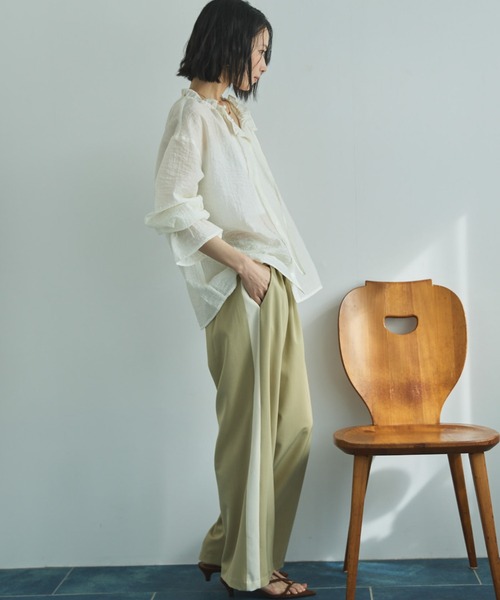 Doux archives(ドゥアルシーヴ)の「シアーストライプスタンドフリルブラウス(シャツ/ブラウス・レディース・オフホワイト/ピンク/サックスブルー・FREE)」の10枚目の写真