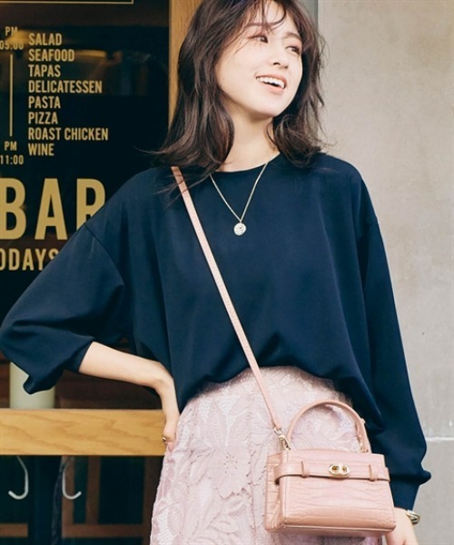 nissen（ニッセン）の「バックファスナージョーゼットトップス（Tシャツ/カットソー・レディース・ブラック/オフホワイト・S/M/L/LL）」の5枚目の写真