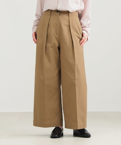 Demi-Luxe BEAMS(デミルクス ビームス)の「タック チノ ワイドパンツ(チノパンツ・レディース・オフホワイト/ベージュ・36/38)」の2枚目の写真