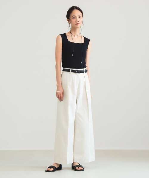 Demi-Luxe BEAMS(デミルクス ビームス)の「タック チノ ワイドパンツ(チノパンツ・レディース・オフホワイト/ベージュ・36/38)」の3枚目の写真