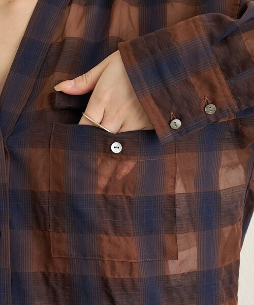 Omekashi（オメカシ）の「シアーチェックカラーレスブラウス（シャツ/ブラウス・レディース・ブラウン/ベージュ・FREE）」の11枚目の写真