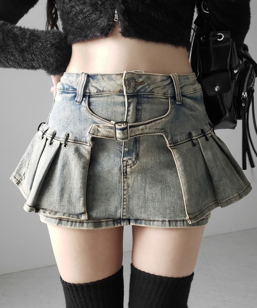 me+em select(ミームセレクト)の「【 インパン裏地付 】ベルテッドマイクロプリーツデニムミニスカパン / belted micro pleats denim skirt pants(デニムスカート・レディース・ブラック/ブルー・LARGE/MEDIUM/SMALL)」の2枚目の写真