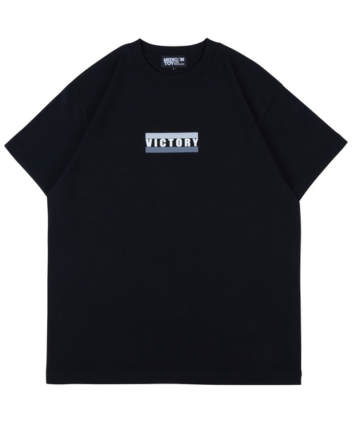 MEDICOM TOY(メディコムトイ)の「MLE U.W.F. T-SHIRTS VICTORY(Tシャツ/カットソー・メンズ・ブラック/ホワイト・MEDIUM/LARGE/X-LARGE)」の2枚目の写真