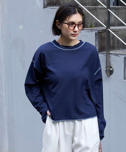 MONO-MART(モノマート)の「シアーワッフル|配色ステッチ サムホールロンT(UVカット・洗える)(Tシャツ/カットソー・レディース・ネイビー/ピンク/ブラウン/グレー/アイボリー/ブラック・FREE)」の10枚目の写真