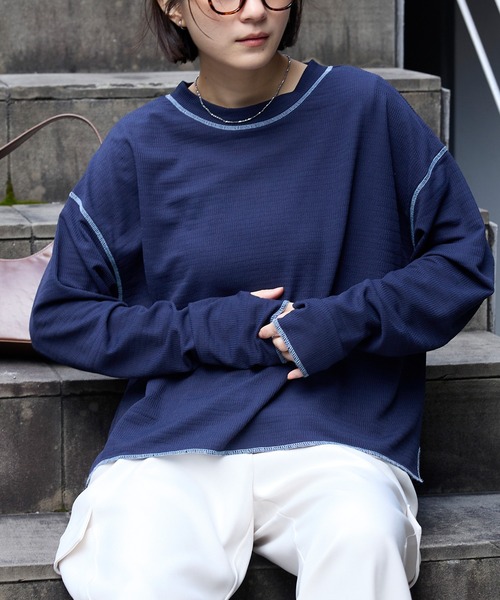 MONO-MART(モノマート)の「シアーワッフル|配色ステッチ サムホールロンT(UVカット・洗える)(Tシャツ/カットソー・レディース・ネイビー/ピンク/ブラウン/グレー/アイボリー/ブラック・FREE)」の14枚目の写真