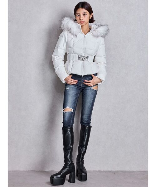 GYDA（ジェイダ）の「GDベルト付きショートダウンコート（ダウンジャケット/コート・レディース・ブラック/オフホワイト・FREE）」の16枚目の写真