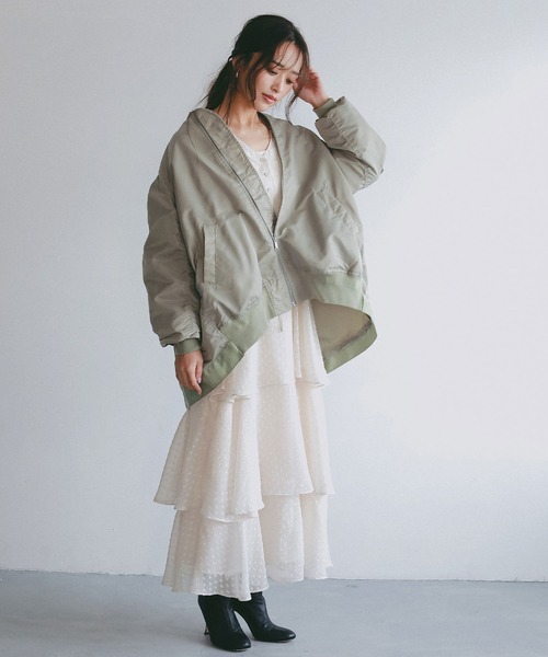 AJUGA.(アジュガ)の「シアードット フリルワンピース(ワンピース・レディース・ピンクベージュ/ブラック/オフホワイト・FREE)」の15枚目の写真