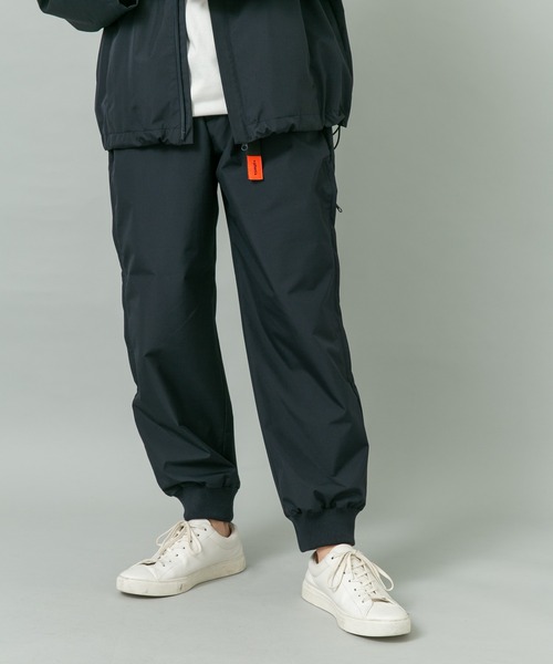 URBAN RESEARCH ROSSO MEN（アーバンリサーチロッソメン）の「『別注』+phenix　WINDSTOPPER by GORE-TEX LABS リブジョガーパンツ（その他パンツ・メンズ・ブラック/カーキ/ネイビー・MEDIUM/LARGE/X-LARGE）」の17枚目の写真