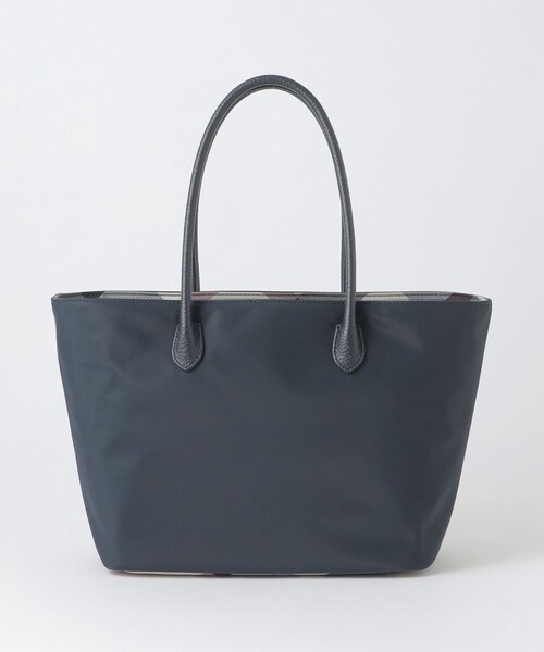 BLUE LABEL CRESTBRIDGE（ブルーレーベルクレストブリッジ）の「パーシャルクレストブリッジチェックナイロントート（トートバッグ・レディース・ブラック/ダークネイビー/ブルー系その他4・FREE）」の16枚目の写真