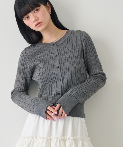 NOGLE(ノグル)の「【NOGLE/ノグル】ミニケーブルニットカーディガン(カーディガン/ボレロ・レディース・ピンク/アイボリー/ネイビー/ブルー/グレー・FREE)」の1枚目の写真