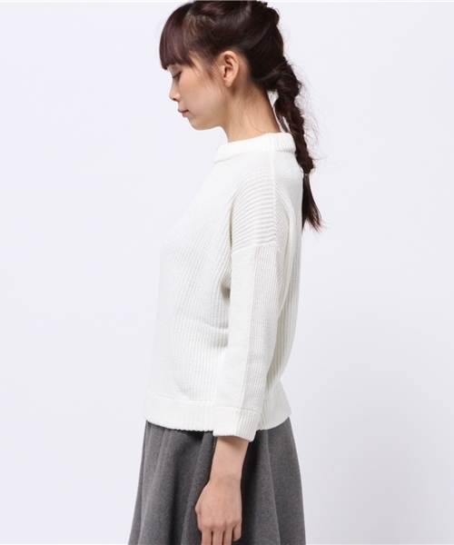 URBAN RESEARCH（アーバンリサーチ）の「UR Acuta ハイネックプルオーバー（ニット/セーター・レディース・グレー/グリーン/ホワイト/ベージュ/ピンクベージュ・FREE）」の15枚目の写真