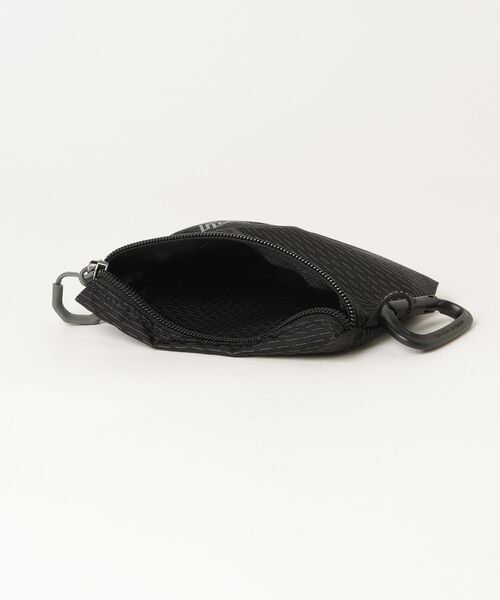 GREGORY(グレゴリー)の「ナノジッパーポーチM NANO ZIPPER POUCH M オプティックブラック(ポーチ・メンズ・ブラック・ONE SIZE)」の4枚目の写真