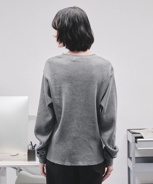 SELLE GLANT(セレグランテ)の「WAFFLE HENLEY T-SHIRT/ワッフルヘンリーネックTシャツ(Tシャツ/カットソー・メンズ・ボルドー/ブラック/グレー・LARGE/MEDIUM/SMALL)」の11枚目の写真
