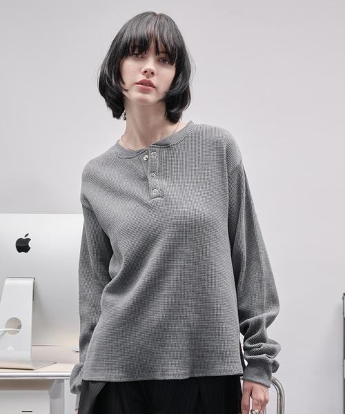 SELLE GLANT(セレグランテ)の「WAFFLE HENLEY T-SHIRT/ワッフルヘンリーネックTシャツ(Tシャツ/カットソー・メンズ・ボルドー/ブラック/グレー・LARGE/MEDIUM/SMALL)」の12枚目の写真