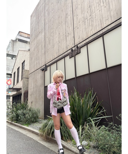 Desigual(デシグアル)の「ピンクフローラルジャカード ポストカードモチーフストライプシャツ(シャツ/ブラウス・レディース・レッド・M/S/XS/L/XL)」の10枚目の写真
