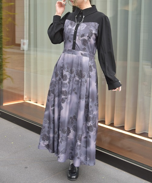 axes femme(アクシーズファム)の「チェーン付アートローズ柄ワンピース(ワンピース・レディース・グレー/ラベンダー/ネイビー・MEDIUM/LARGE)」の2枚目の写真