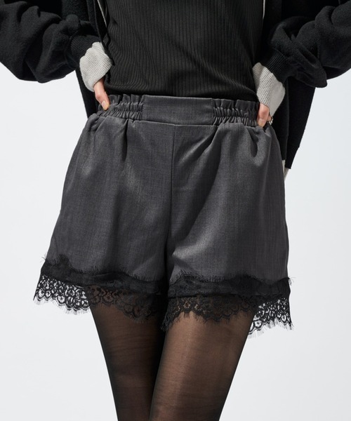 Ellno de Mavie（エルノデメヴィ）の「レースドッキングショートパンツ（その他パンツ・レディース・チャコール/ブラック・FREE）」の2枚目の写真