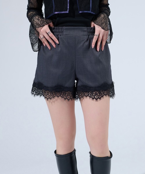 Ellno de Mavie(エルノデメヴィ)の「レースドッキングショートパンツ(その他パンツ・レディース・チャコール/ブラック・FREE)」の3枚目の写真