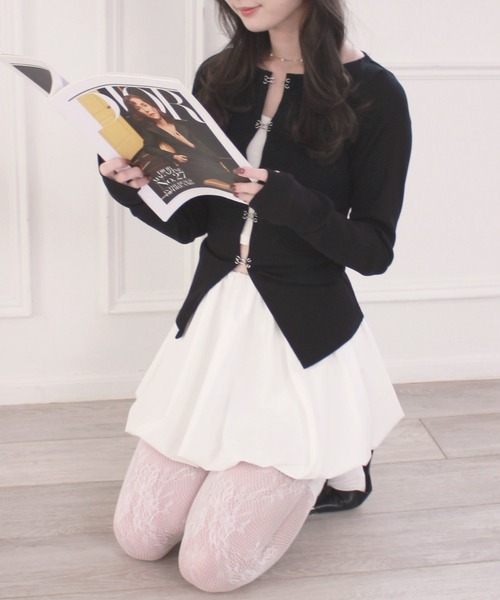 Reurie'(レウリィ)の「オリジナルホックデザインカーディガン / 長袖 シルバーパーツ レイヤード 体型カバー モード カジュアル フェミニン(カーディガン/ボレロ・レディース・ブラック/チャコールグレー/ベージュ・FREE)」の13枚目の写真