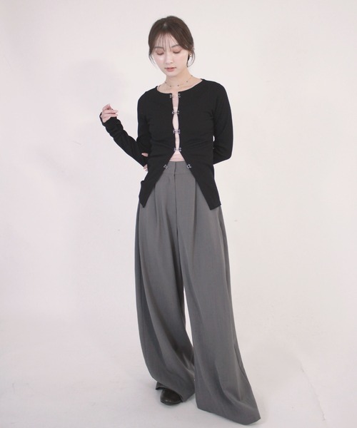 Reurie'(レウリィ)の「オリジナルホックデザインカーディガン / 長袖 シルバーパーツ レイヤード 体型カバー モード カジュアル フェミニン(カーディガン/ボレロ・レディース・ブラック/チャコールグレー/ベージュ・FREE)」の14枚目の写真