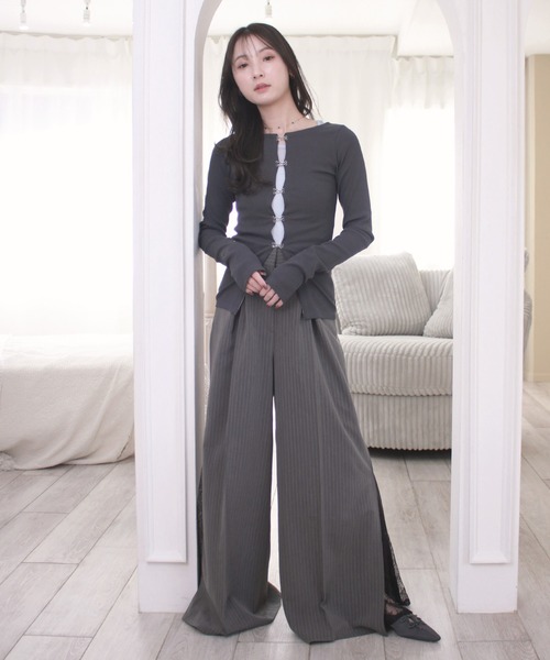 Reurie'(レウリィ)の「オリジナルホックデザインカーディガン / 長袖 シルバーパーツ レイヤード 体型カバー モード カジュアル フェミニン(カーディガン/ボレロ・レディース・ブラック/チャコールグレー/ベージュ・FREE)」の20枚目の写真