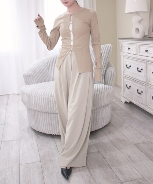 Reurie'(レウリィ)の「オリジナルホックデザインカーディガン / 長袖 シルバーパーツ レイヤード 体型カバー モード カジュアル フェミニン(カーディガン/ボレロ・レディース・ブラック/チャコールグレー/ベージュ・FREE)」の16枚目の写真