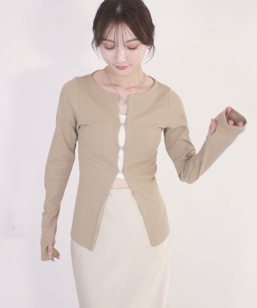 Reurie'(レウリィ)の「オリジナルホックデザインカーディガン / 長袖 シルバーパーツ レイヤード 体型カバー モード カジュアル フェミニン(カーディガン/ボレロ・レディース・ブラック/チャコールグレー/ベージュ・FREE)」の17枚目の写真
