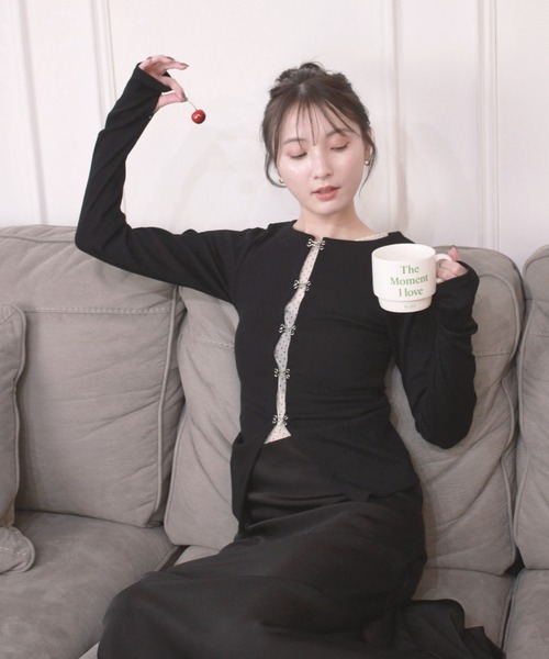 Reurie'(レウリィ)の「オリジナルホックデザインカーディガン / 長袖 シルバーパーツ レイヤード 体型カバー モード カジュアル フェミニン(カーディガン/ボレロ・レディース・ブラック/チャコールグレー/ベージュ・FREE)」の22枚目の写真