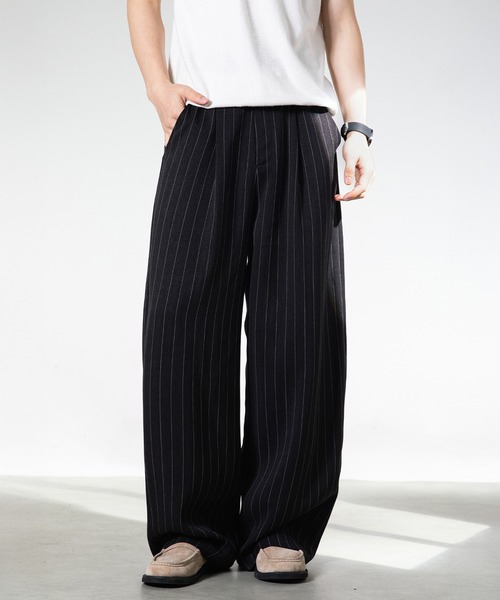 CORPUS TOKYO（コーパス トーキョー）の「タックワイドストライプトラウザー（スラックス・メンズ・グレー/ブラック・4/3/2/1）」の7枚目の写真