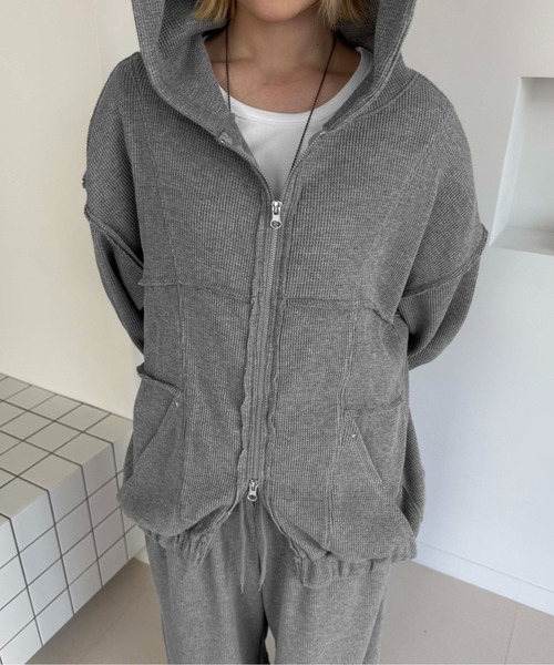 sedacle(セダクル)の「星スタッズサーマル切り替えパーカー(パーカー・メンズ・グレー/ブラック・SMALL/MEDIUM/LARGE)」の10枚目の写真