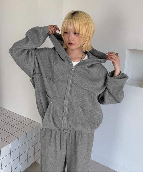 sedacle(セダクル)の「星スタッズサーマル切り替えパーカー(パーカー・メンズ・グレー/ブラック・SMALL/MEDIUM/LARGE)」の9枚目の写真