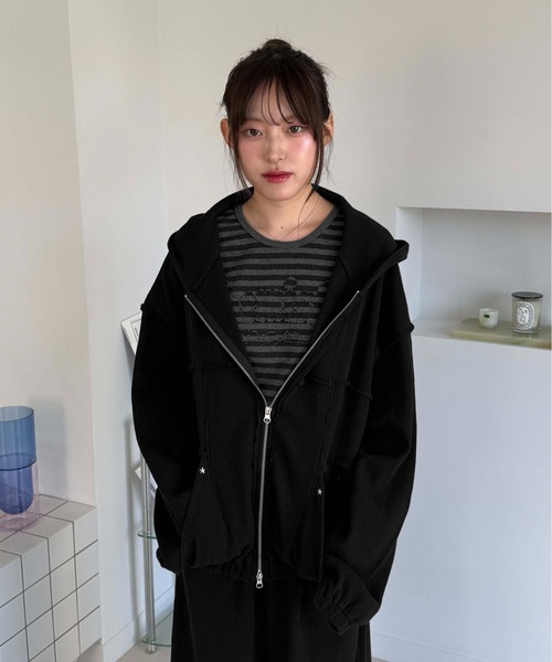 sedacle(セダクル)の「星スタッズサーマル切り替えパーカー(パーカー・メンズ・グレー/ブラック・SMALL/MEDIUM/LARGE)」の21枚目の写真