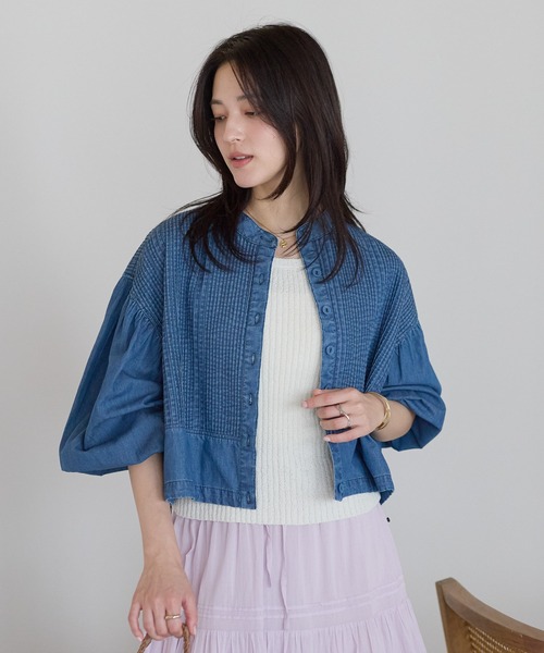 ap retro(アプレトロ)の「【India Fabric】ピンタックデニム シャツブルゾン / ショート丈(シャツ/ブラウス・レディース・ダークブルー/ライトブルー/ブルー・LARGE/MEDIUM)」の2枚目の写真