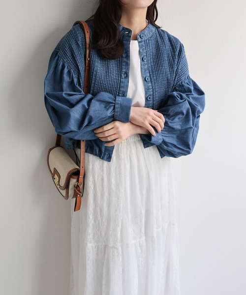 ap retro(アプレトロ)の「【India Fabric】ピンタックデニム シャツブルゾン / ショート丈(シャツ/ブラウス・レディース・ダークブルー/ライトブルー/ブルー・LARGE/MEDIUM)」の8枚目の写真