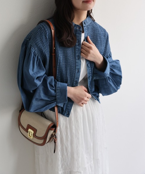 ap retro(アプレトロ)の「【India Fabric】ピンタックデニム シャツブルゾン / ショート丈(シャツ/ブラウス・レディース・ダークブルー/ライトブルー/ブルー・LARGE/MEDIUM)」の14枚目の写真