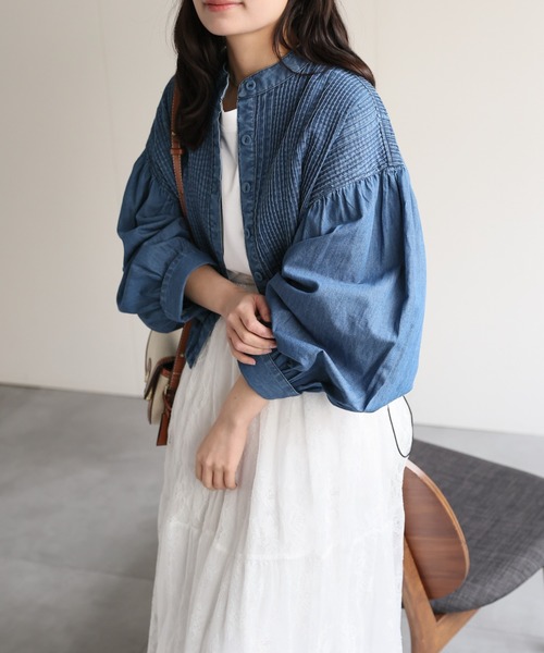 ap retro(アプレトロ)の「【India Fabric】ピンタックデニム シャツブルゾン / ショート丈(シャツ/ブラウス・レディース・ダークブルー/ライトブルー/ブルー・LARGE/MEDIUM)」の6枚目の写真