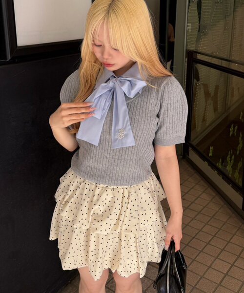 continuer de NICE CLAUP(コンティニューデナイスクラップ)の「リボンタイケーブル半袖ニット(ニット/セーター・レディース・アイボリー/ネイビー/トップグレー/サックスブルー・FREE)」の3枚目の写真