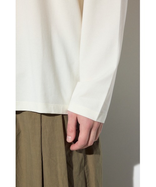 AZUL by moussy（アズールバイマウジー）の「スムースタッチ長袖トップス（Tシャツ/カットソー・メンズ・ブラック/ホワイト/ライトブラック・SMALL/MEDIUM/LARGE）」の13枚目の写真