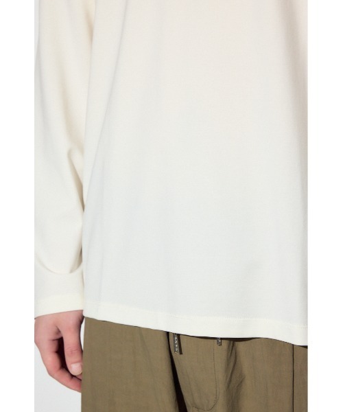 AZUL by moussy（アズールバイマウジー）の「スムースタッチ長袖トップス（Tシャツ/カットソー・メンズ・ブラック/ホワイト/ライトブラック・SMALL/MEDIUM/LARGE）」の14枚目の写真