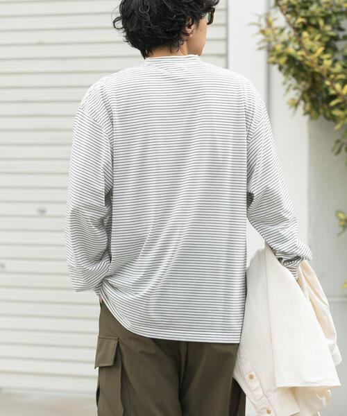 FORK&SPOON(フォークアンドスプーン)の「FORK&SPOON CAVEボーダーロングスリーブTシャツ(Tシャツ/カットソー・メンズ・ホワイト系その他/ブラック系その他/グレー系その他・4/5)」の6枚目の写真
