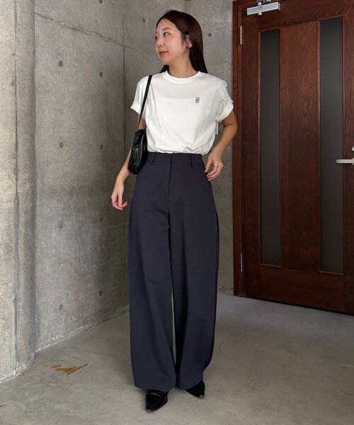 CAPRICIEUX LE'MAGE（カプリシューレマージュ）の「【全8色/サイズ展開あり】LE'MAGE1ポイントTシャツ（Tシャツ/カットソー・レディース・ブルー/ピンク/ライトグレー/チャコールグレー/ブラック/ベージュ/ブラウン/ホワイト・SMALL/MEDIUM）」の9枚目の写真