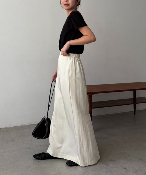 CAPRICIEUX LE'MAGE（カプリシューレマージュ）の「【全8色/サイズ展開あり】LE'MAGE1ポイントTシャツ（Tシャツ/カットソー・レディース・ブルー/ピンク/ライトグレー/チャコールグレー/ブラック/ベージュ/ブラウン/ホワイト・SMALL/MEDIUM）」の19枚目の写真