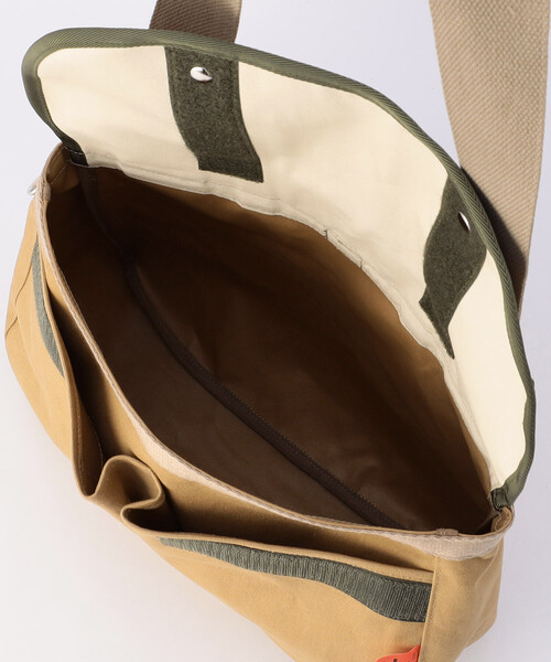 WEEKEND(ER)（ウィークエンダー）の「WEEKEND(ER)/ウィークエンダー WORKERS GAME BAG コットンキャンバス ショルダーバッグ（ショルダーバッグ・メンズ・ブラック/ベージュ・ONE SIZE）」の14枚目の写真