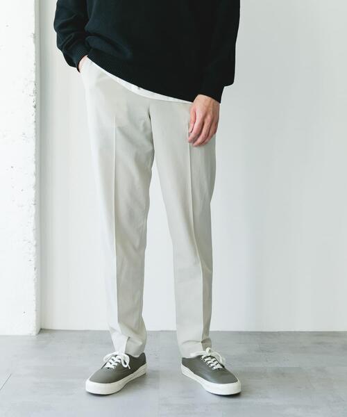 URBAN RESEARCH DOORS(アーバンリサーチドアーズ)の「『イージーケア/速乾/UVカット』クイックドライ テーパードトラウザー(その他パンツ・メンズ・ホワイト系その他/グリーン/ネイビー/チャコールグレー・SMALL/MEDIUM/X-LARGE/LARGE)」の2枚目の写真
