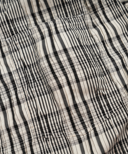 FRIZMWORKS(フリズムワークス)の「GATHERED CHECK SHIRT _ BLACK(シャツ/ブラウス・メンズ・その他・SMALL/MEDIUM/LARGE/X-LARGE)」の6枚目の写真