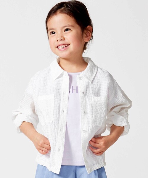BeBe(ベベ)の「シアーチェックオーバーシャツ+ロゴ半袖Tシャツセット(100~160cm)(シャツ/ブラウス・キッズ・ブルー/ホワイト・130cm/150cm/140cm)」の3枚目の写真